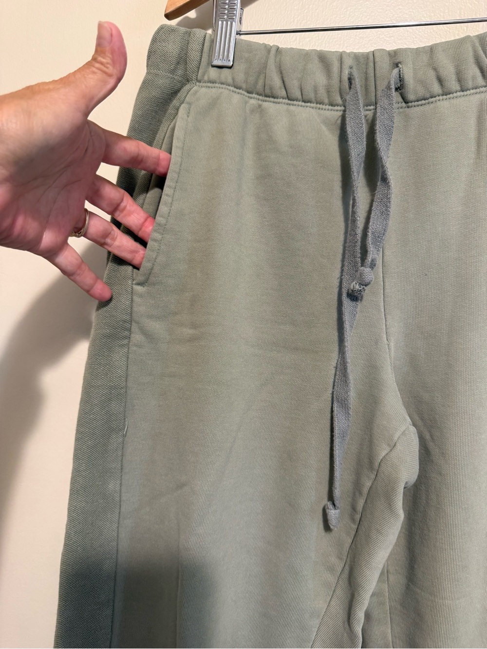 Aerie Womens Olive Green Drawstring Jogger Pants Medium size - Picture 2 of 11